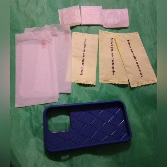 New iPhone 6.1 pro case - Picture 6 of 6